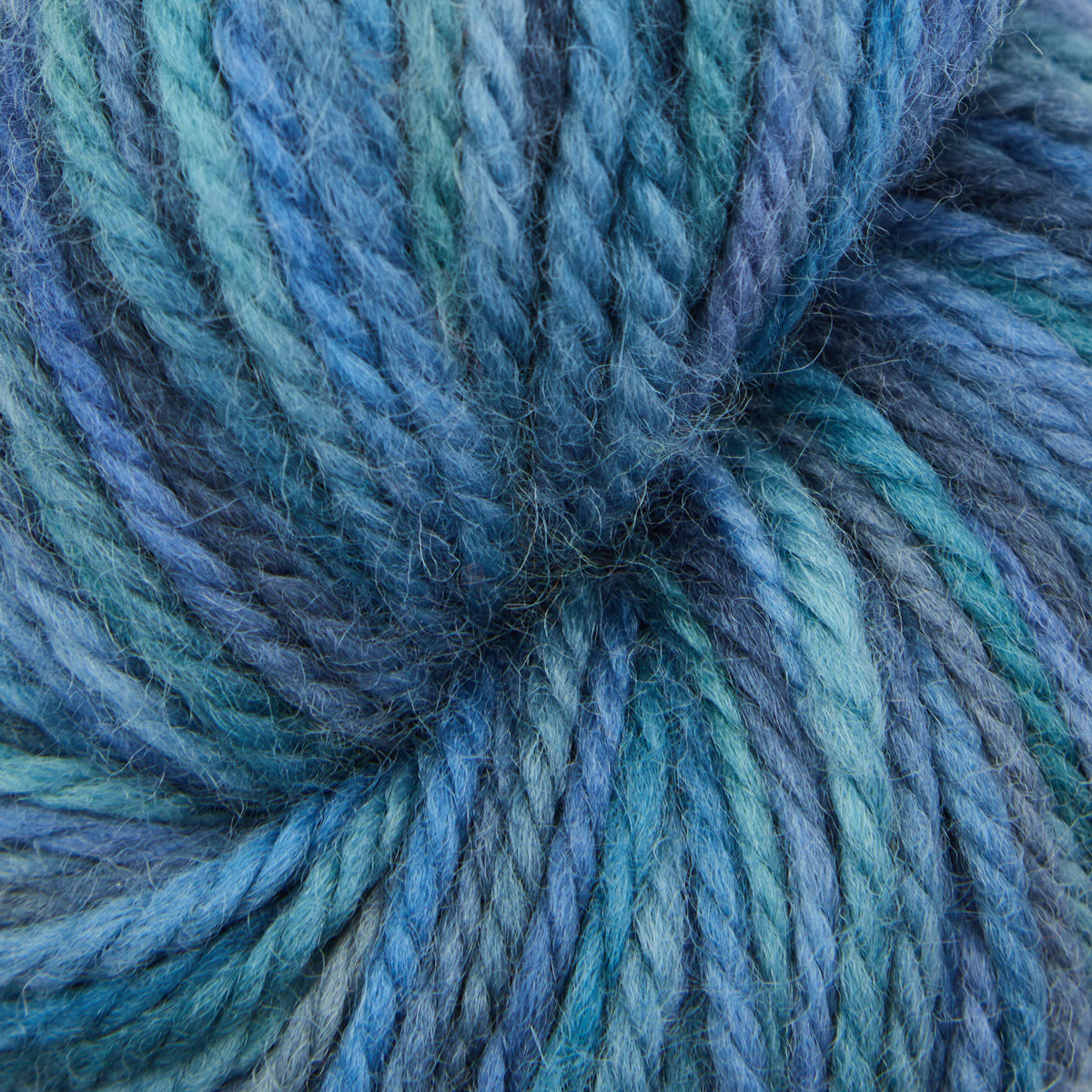 violet-jane-deep-atlantic-fil-punch-needle-bleu-100-laine image 1