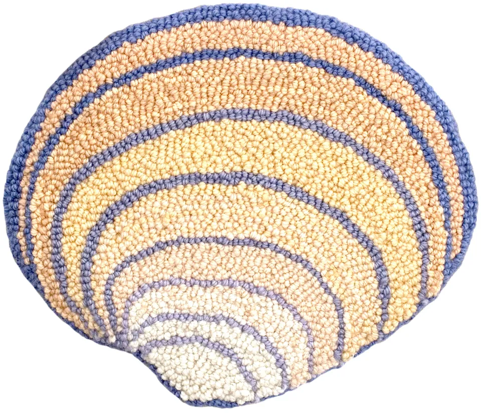 oxford-punch-needle-patterns-clam-shell-patron-coquillage-30-5x35-6cm image 1