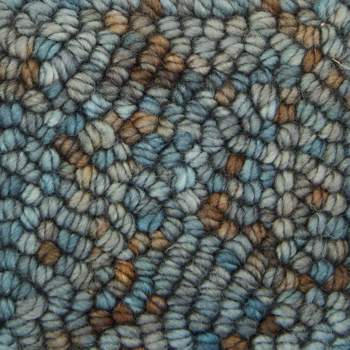 oxford-violet-jane-made-in-the-shade-fil-tapis-bleu-chin image 3