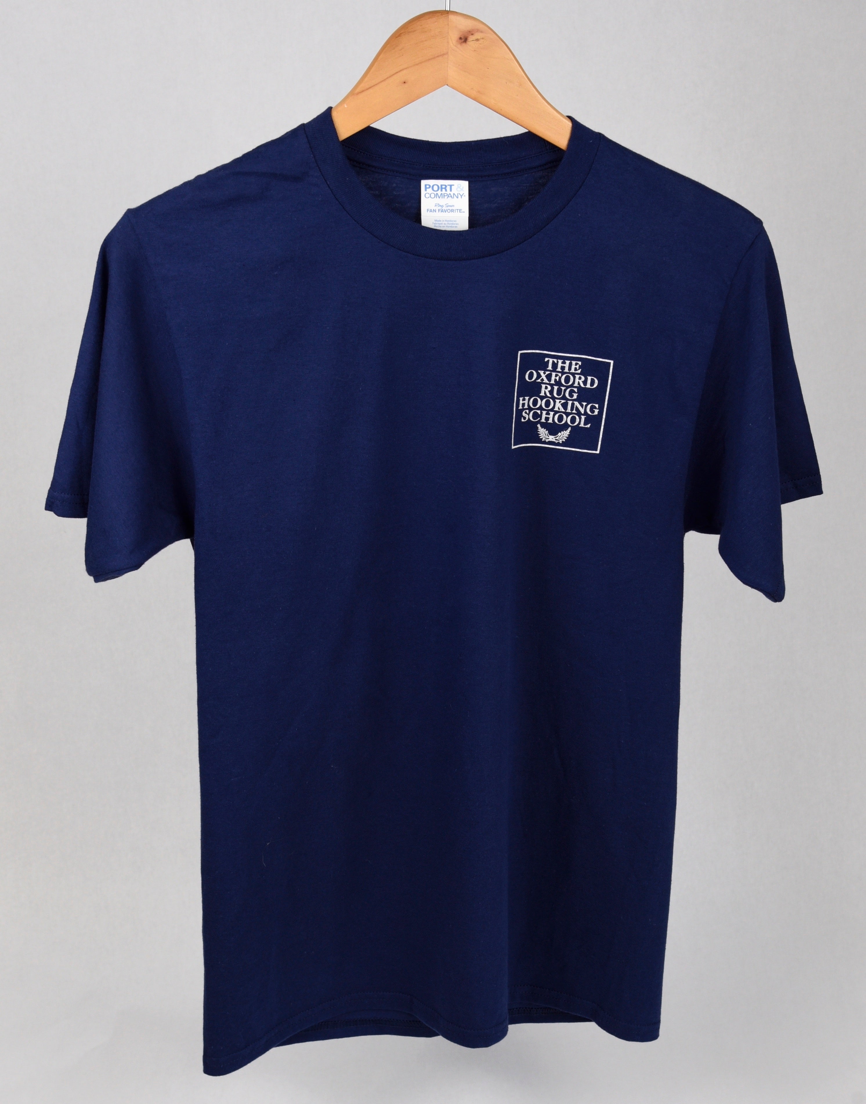 the-oxford-company-supplies-t-shirt-rug-hooking-school-bleu-marine image 2