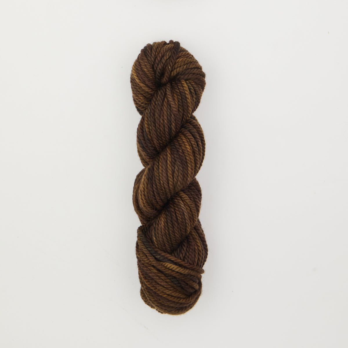 violet-jane-brown-bear-fil-laine-marron-chin-punch-needle image 2
