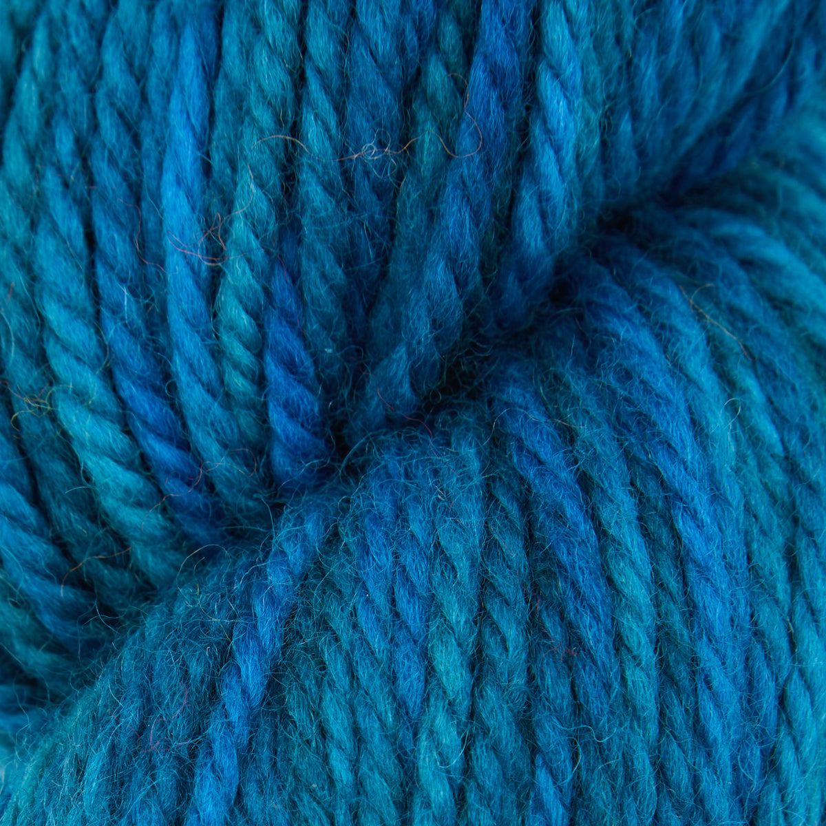 the-oxford-company-violet-jane-summer-day-fil-bleu-131-yards image 1