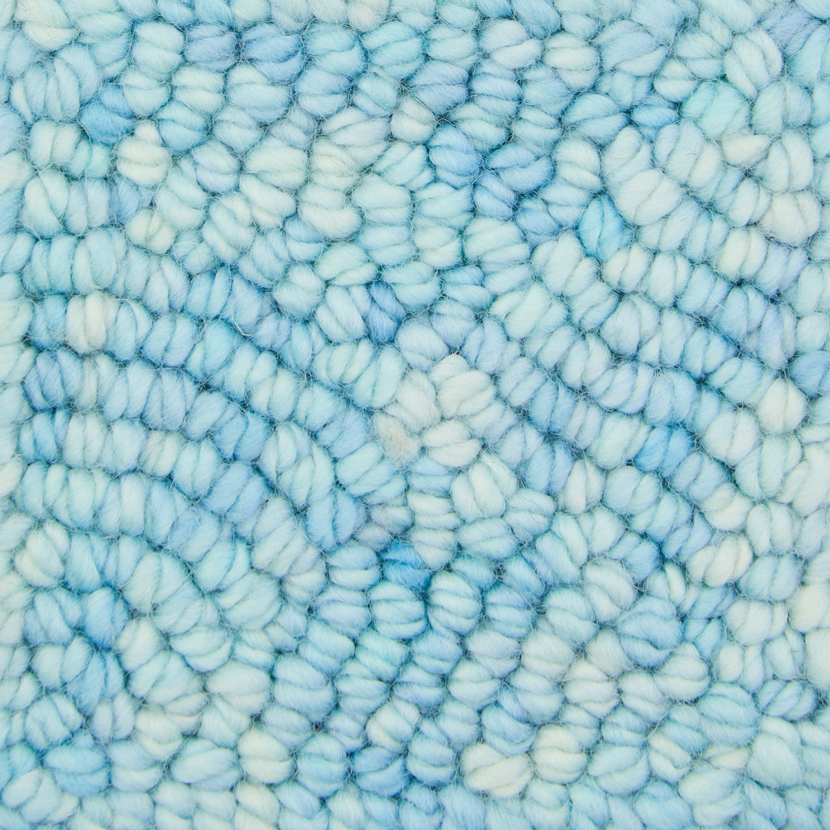 oxford-violet-jane-eye-on-the-sky-fil-laine-bleu-ciel image 3