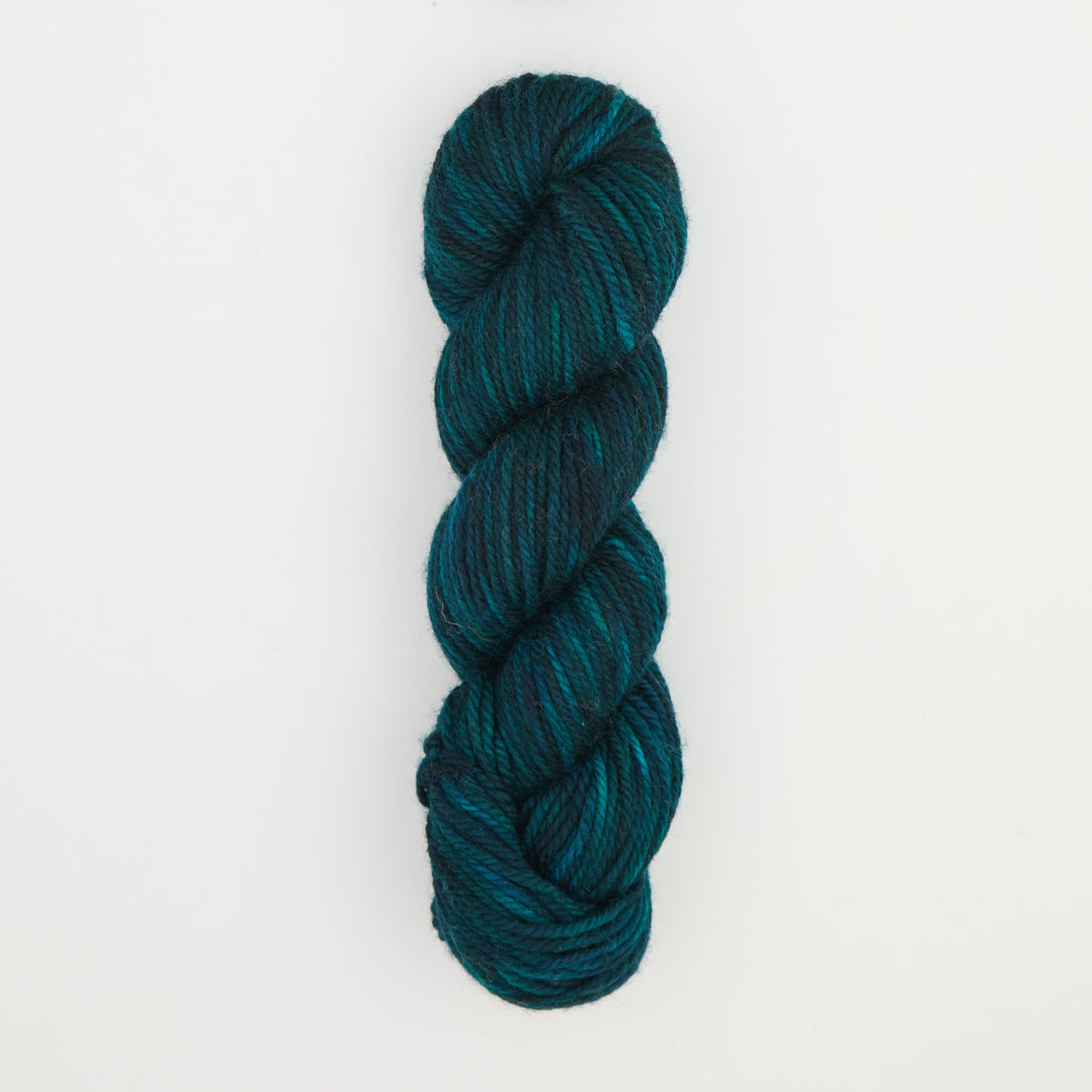 oxford-violet-jane-forest-shadows-fil-punch-needle-bleu-vari-113-g image 2