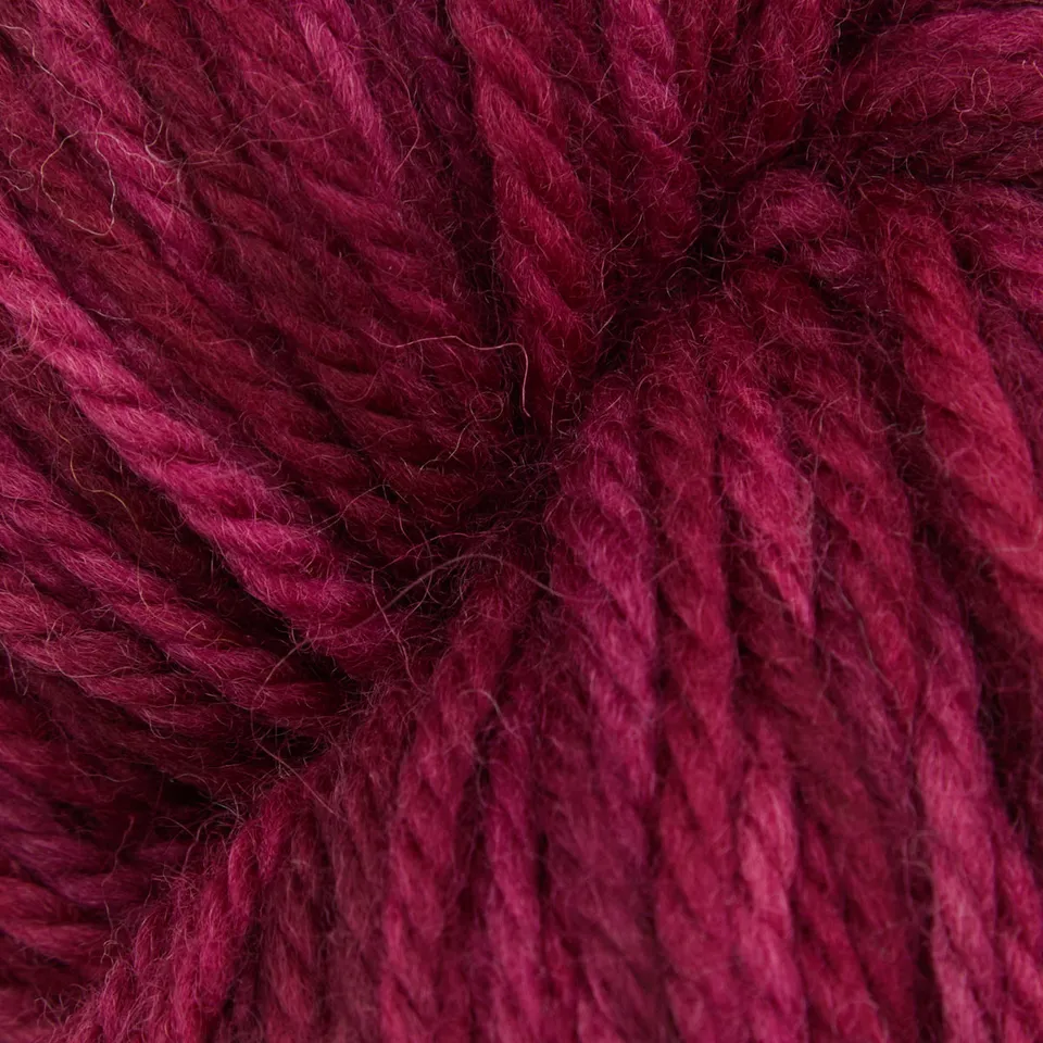 the-oxford-company-violet-jane-black-raspberry-fil-fin-prune-100-laine image 1