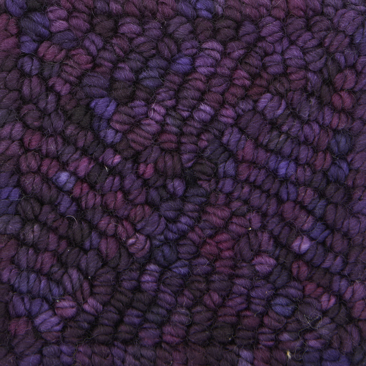 oxford-violet-jane-grape-jam-laine-tapis-violette-cheveau image 3