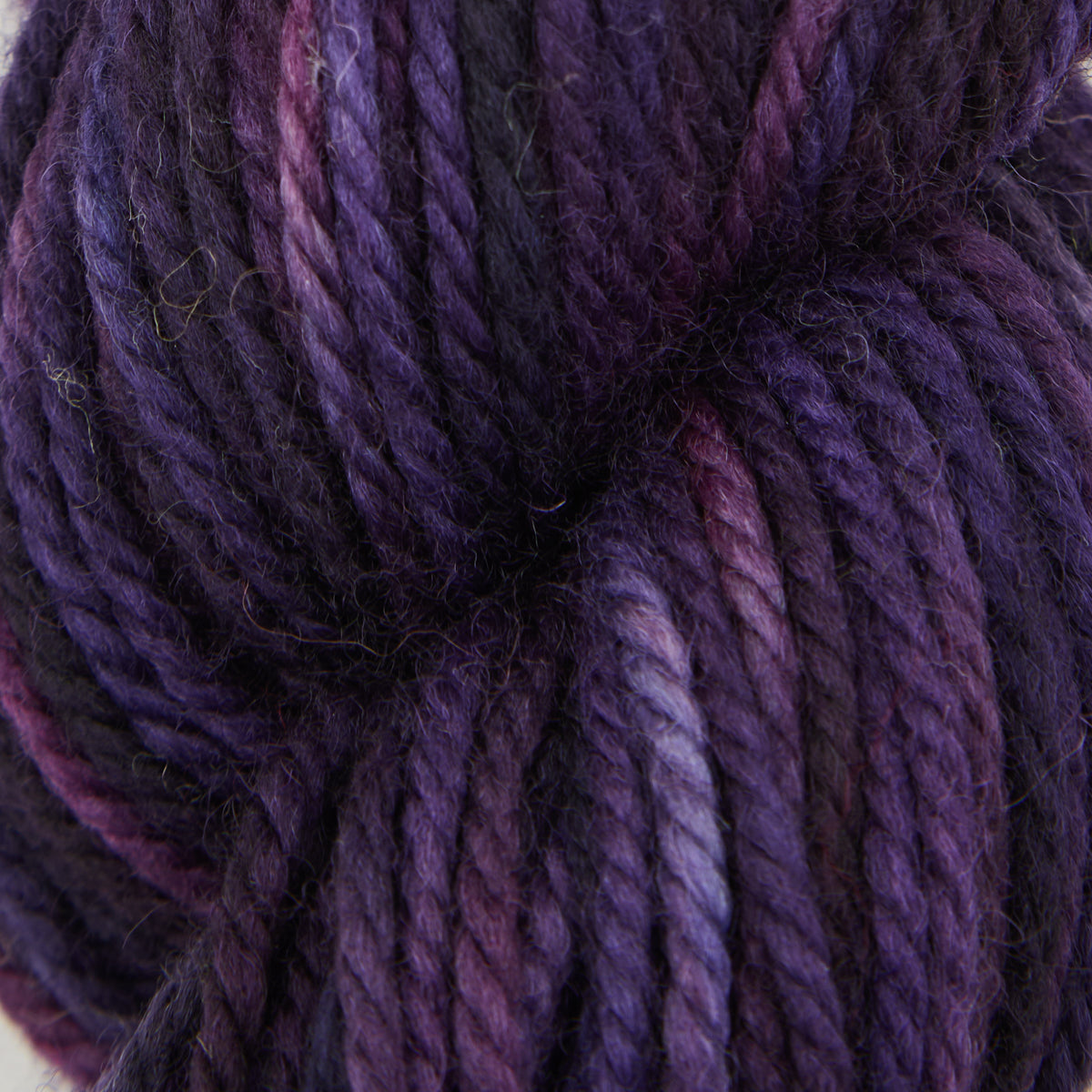 oxford-violet-jane-grape-jam-laine-fine-violette-113-g image 1