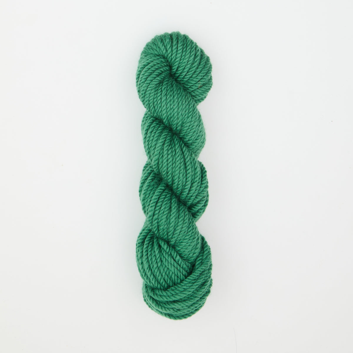the-oxford-company-violet-jane-long-trail-laine-punch-needle-vert-uni-113-g image 2