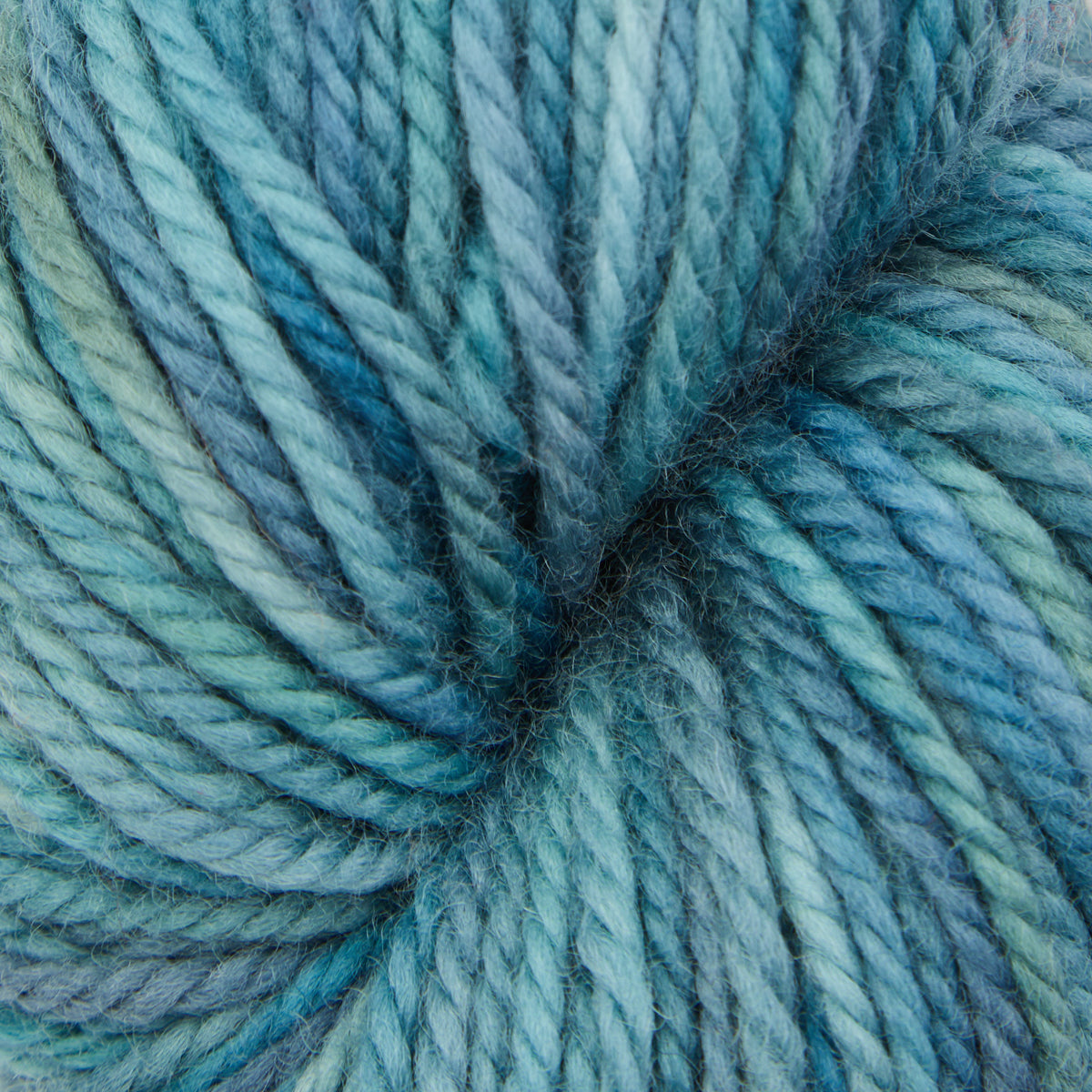 oxford-violet-jane-atlantic-laine-fine-bleue-113-g image 1