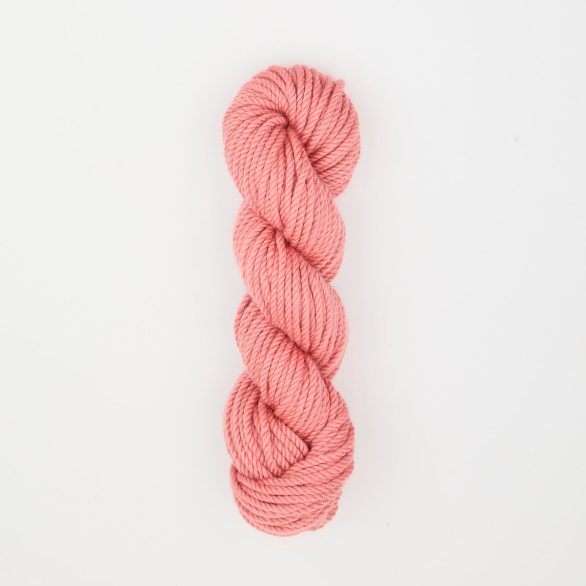 oxford-violet-jane-yarn-strawberry-shake-laine-rose-113g image 2