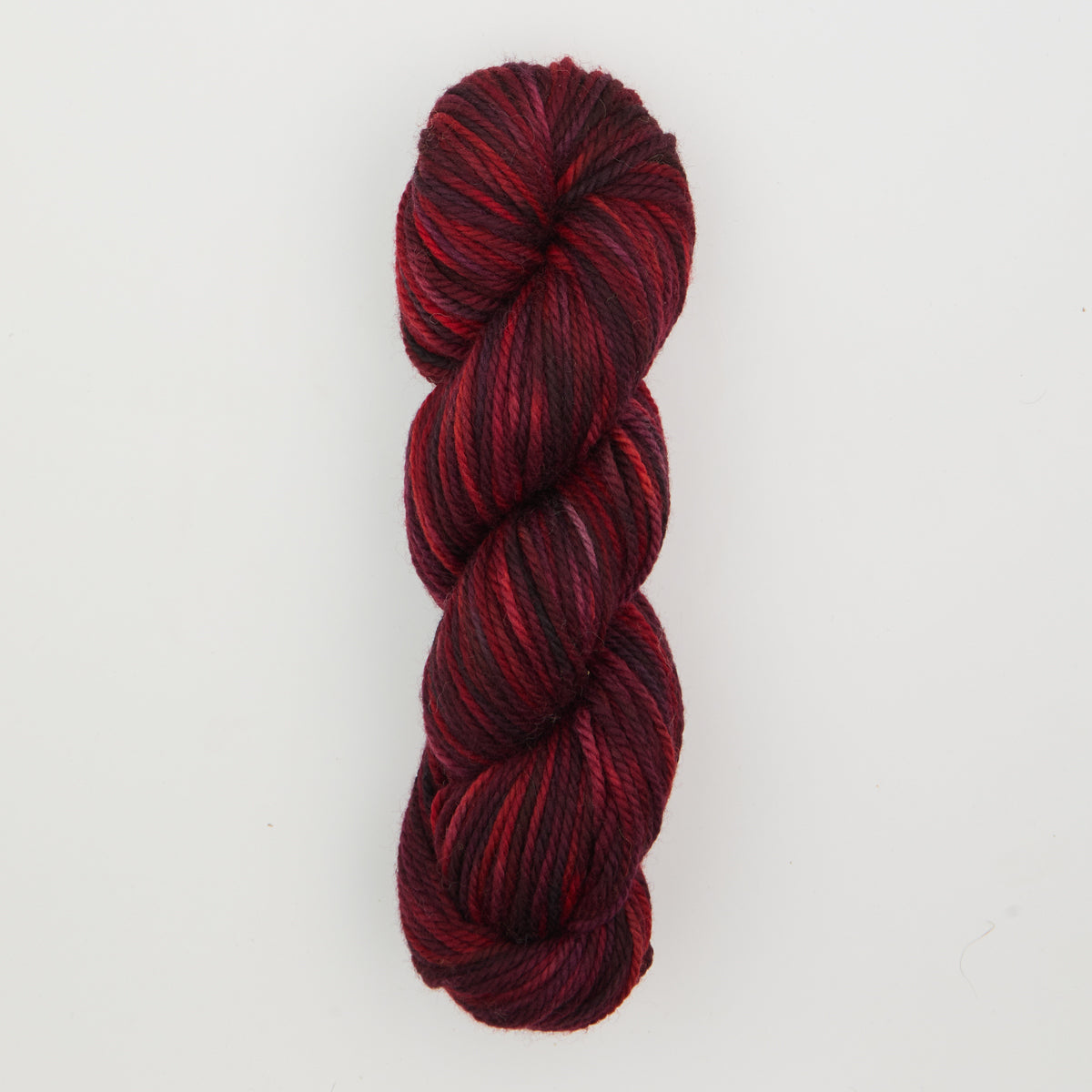 oxford-violet-jane-ripe-berries-fil-fin-laine-rouge-113-g image 2