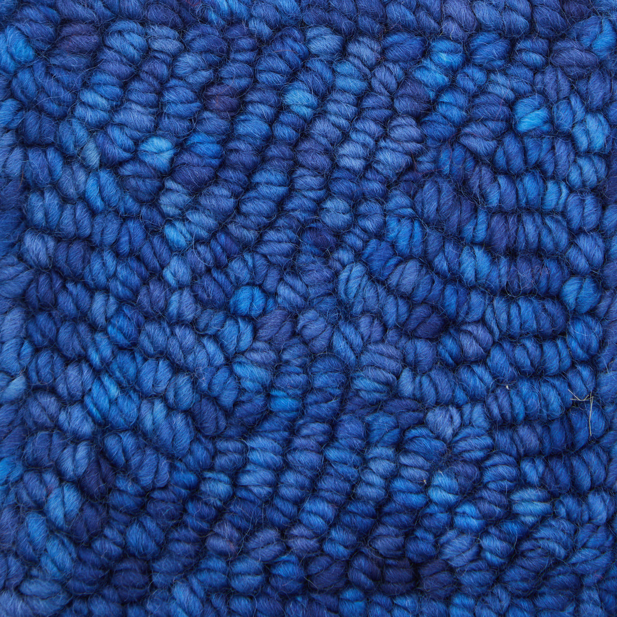 the-oxford-company-violet-jane-so-blue-laine-rug-bleue-113-g image 3