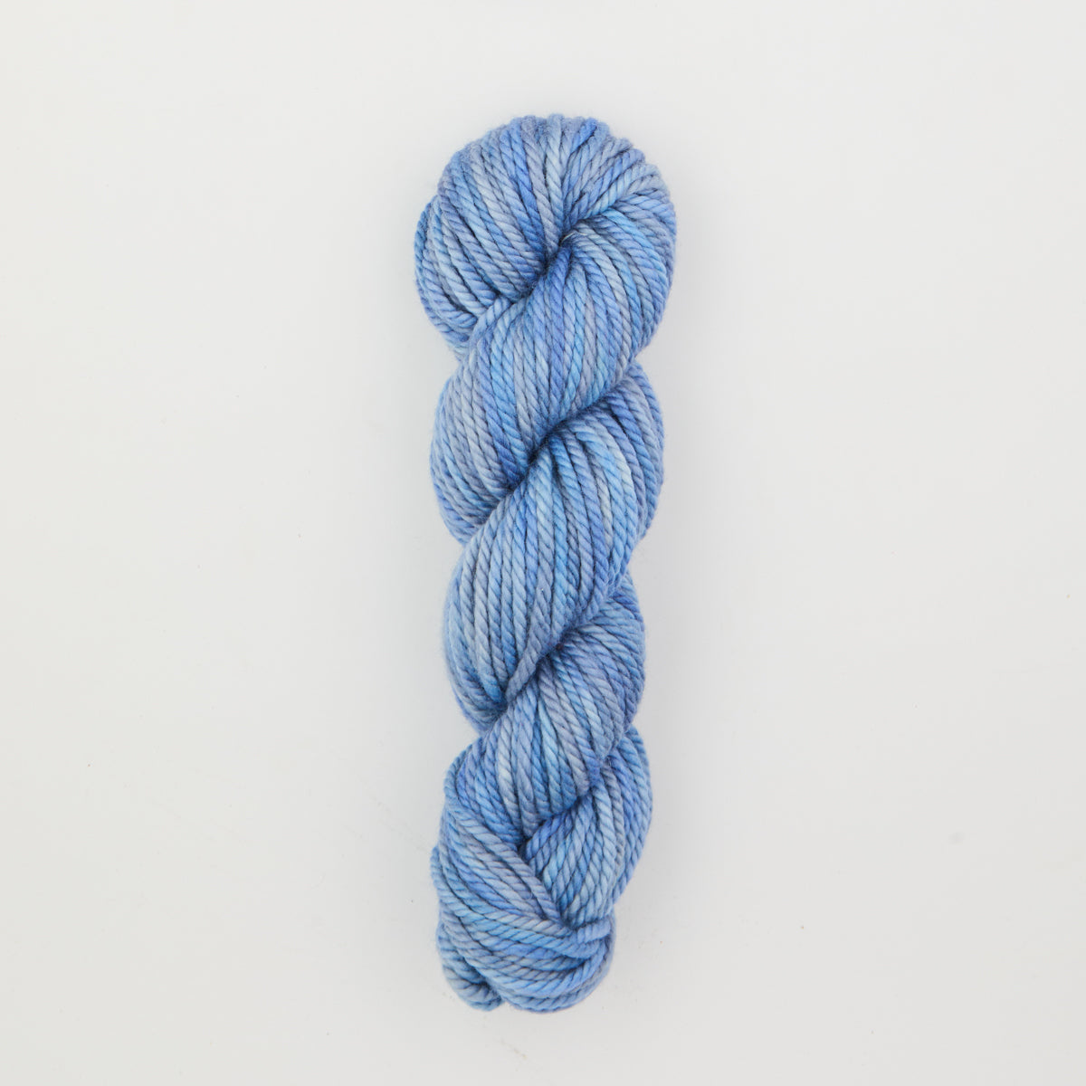 the-oxford-company-violet-jane-lobelia-fil-punch-bleu-laine image 2