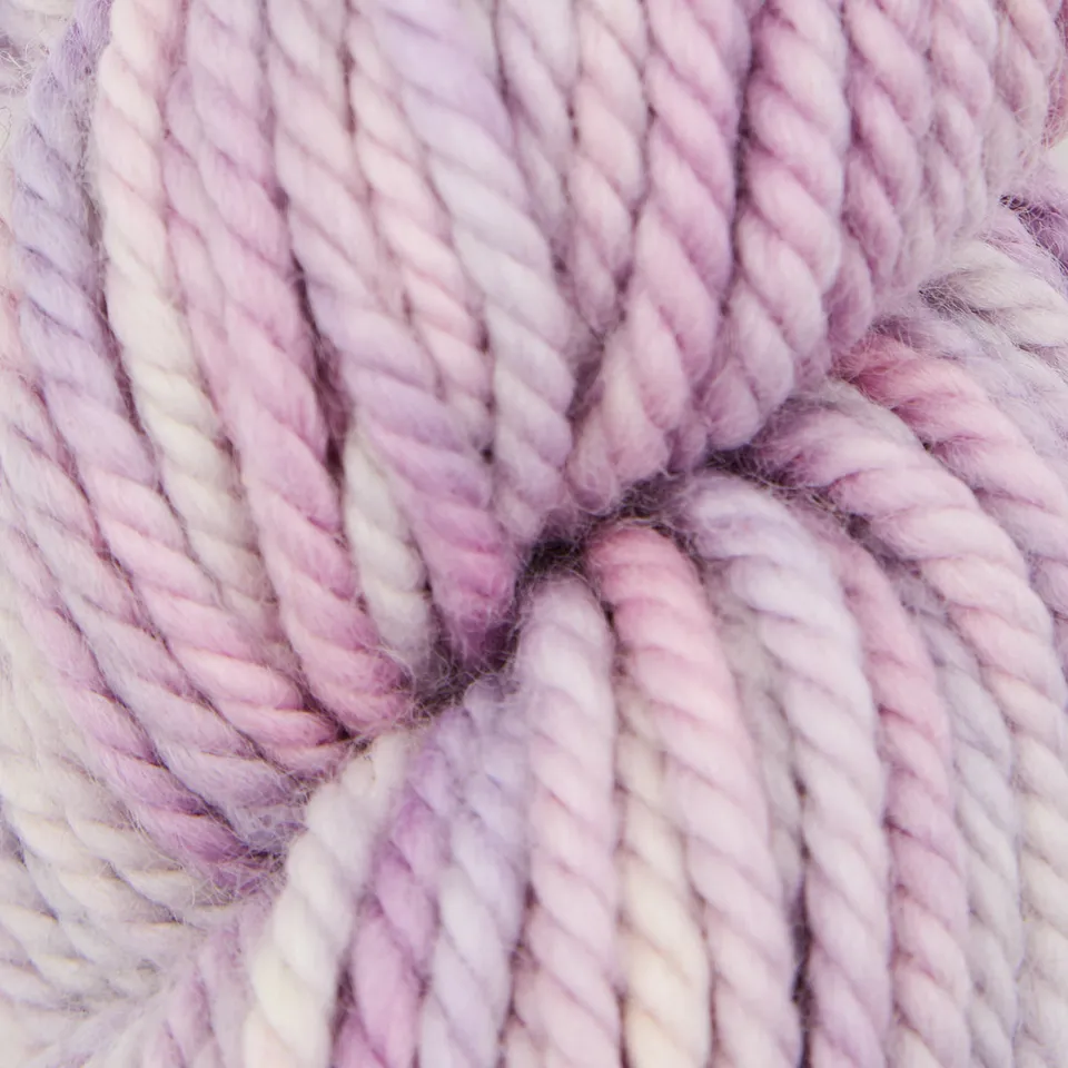 the-oxford-company-violet-jane-nimbus-laine-punch-needle-violet-chin-113-g image 1