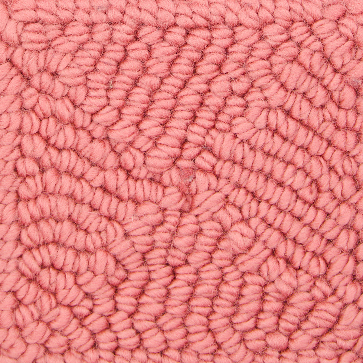 oxford-violet-jane-yarn-strawberry-shake-laine-rose-113g image 3