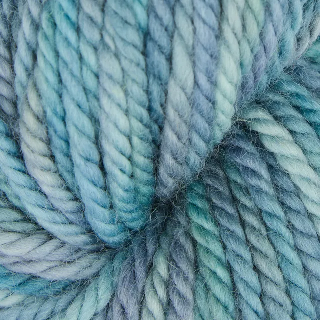 oxford-violet-jane-atlantic-fil-laine-punch-needle-bleu-chin-113-g image 1