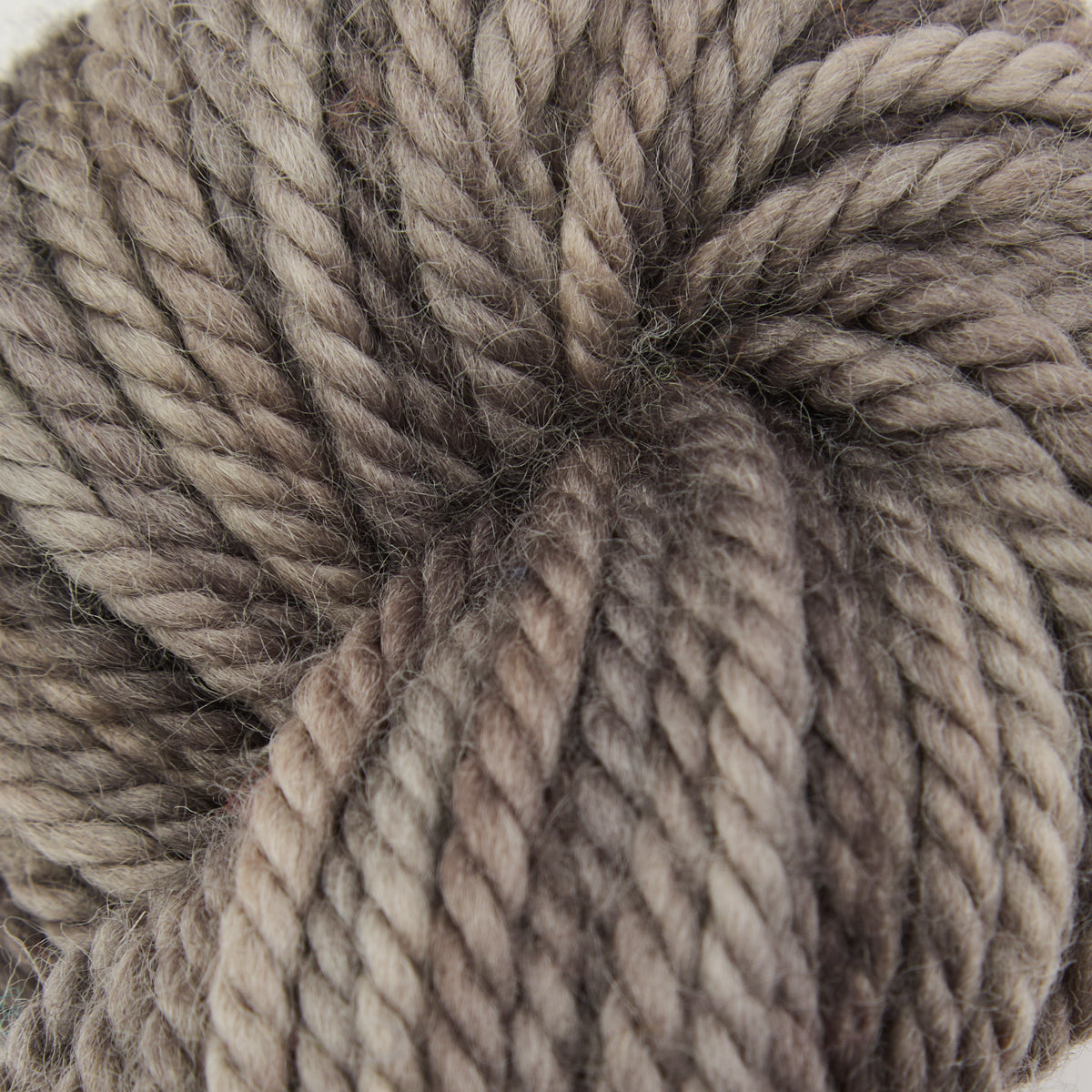 oxford-violet-jane-elephant-fil-rug-punch-needle-gris-violet-113-g image 1