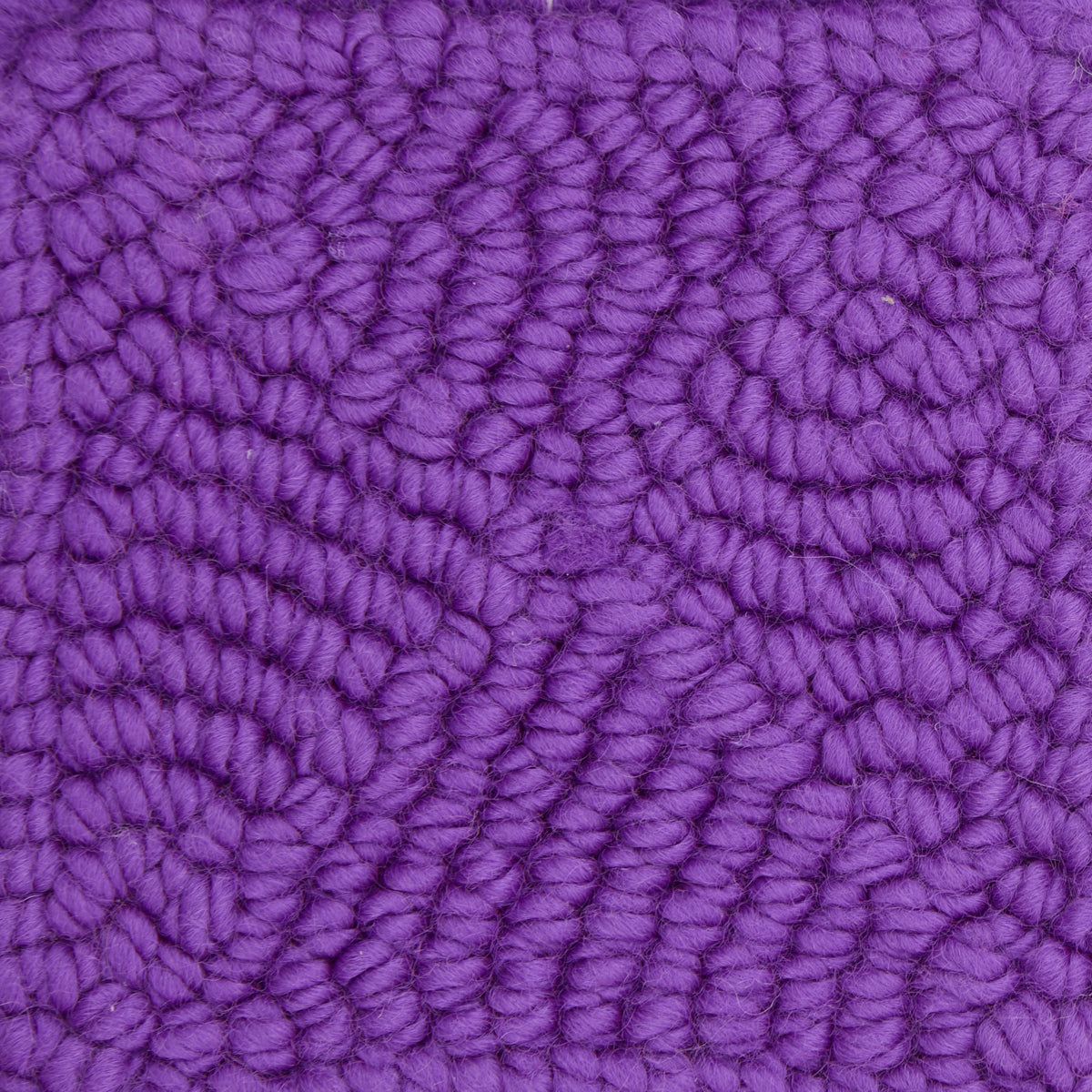 the-oxford-company-violet-jane-ultra-violet-fil-tapis-n-on image 3